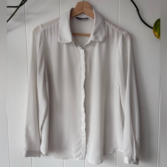 Max White Button Down Blouse - Picture 2 of 5